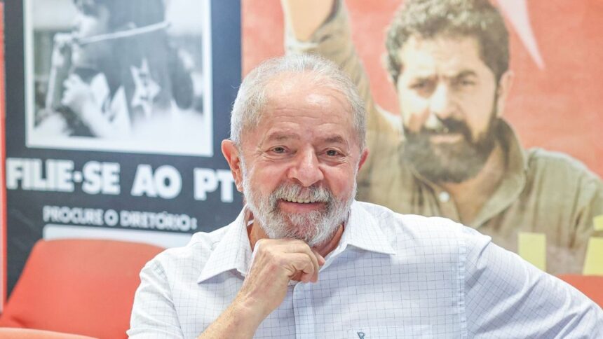 Lula supera Bolsonaro em presença digital e é o candidato mais popular nas redes