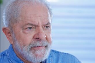 Twitter falso de Lula ataca igrejas e defende ação de vereador Renato Freitas