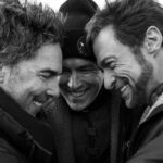 Diretor de Deadpool 3 publica bela foto com Ryan Reynolds e Hugh Jackman